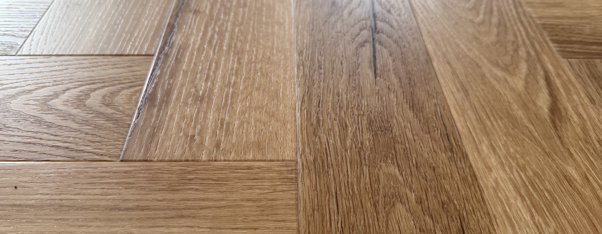 Textures LVT at Carpet & Vinyl - home banner