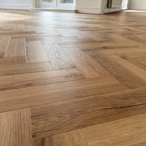 Textures LVT - Herringbone in Gloucestershire & Cotswolds